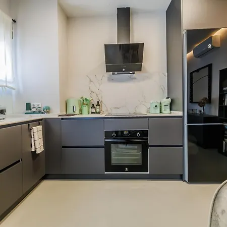 Lunaria & Centre Apartment
